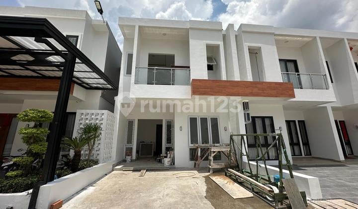 Dijual Cepat Townhouse Baru Taman Kenten Residence