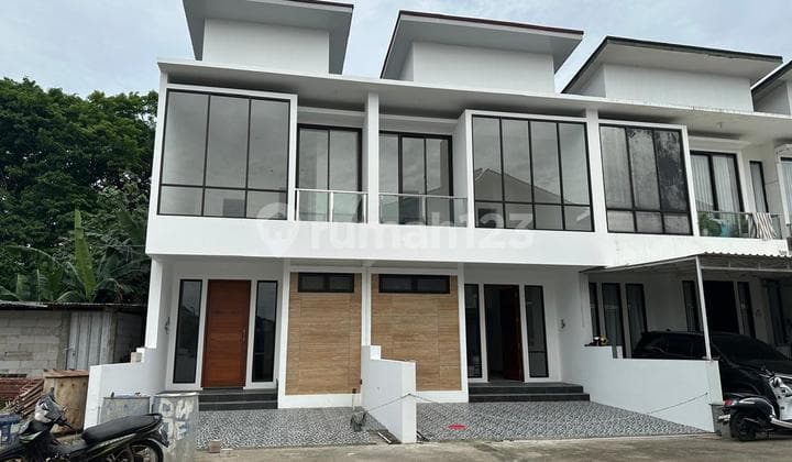 DIJUAL TOWN HOUSE BARU LOKASI PUSAT KOTA PALEMBANG