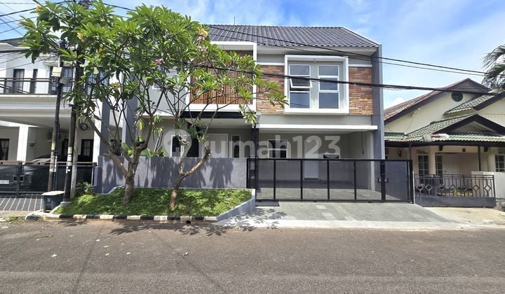 Rumah Baru 2 Lantai Kamar 5 di Sektor 9-Bintaro