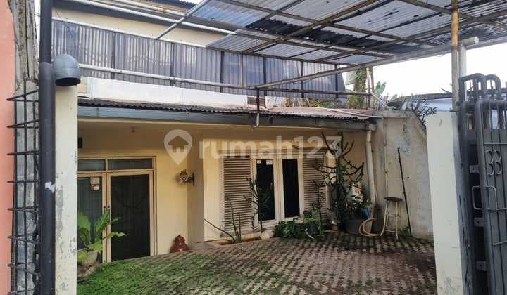 Rumah Murah Strategis Pinggir Jalan Dua Setengah Lantai Di Bintaro Jakarta Selatan