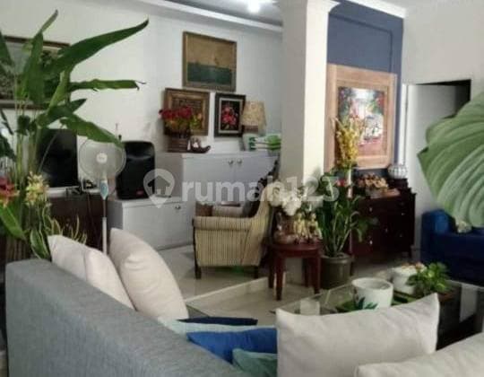 Rumah Nyaman dan Asri di Komplek Perumahan Bebas Banjir di Tapos Depok Jawa Barat