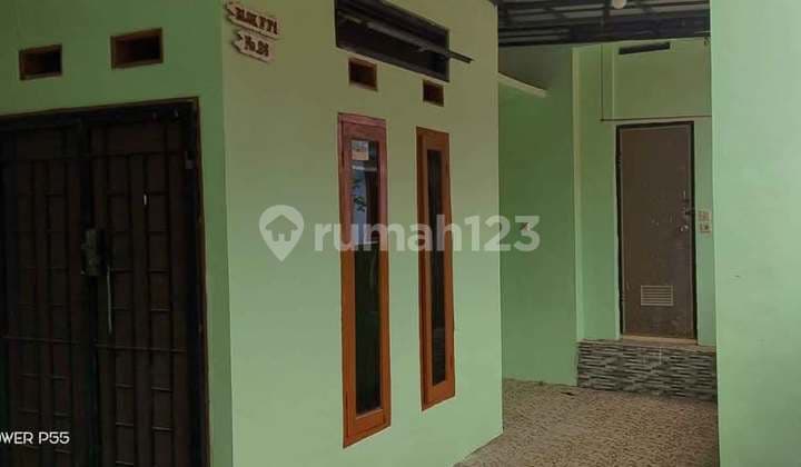 Rumah Posisi Hook Bebas Banjir di Kaliabang Pondok Ungu Bekasi Jawa Barat