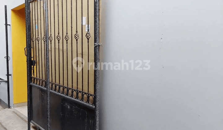 For Sale: 8-Door Rental House Busy Location in Rorotan, Jakarta
