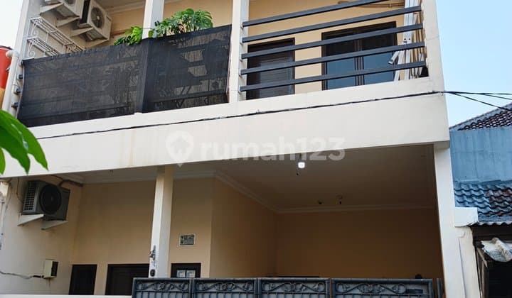 For Sale: 2-Storey Move-In Ready House in Pondok Ungu Permai, Bekasi