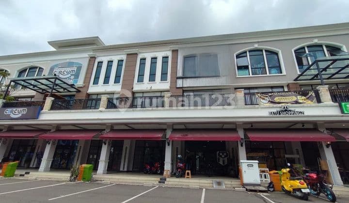 Disewakan Ruko Scarlet Summarecon Bekasi Siap Pakai