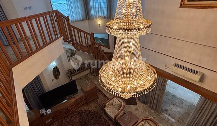 Rumah Homy, Kokoh, Dan Luas Di Komplek Elite Lebak Bulus — Siap Huni Dan Siap Bikin Betah!