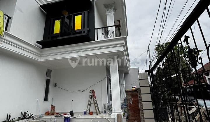 For Sale House in Megapolitan Cinere Complex Strategic Location