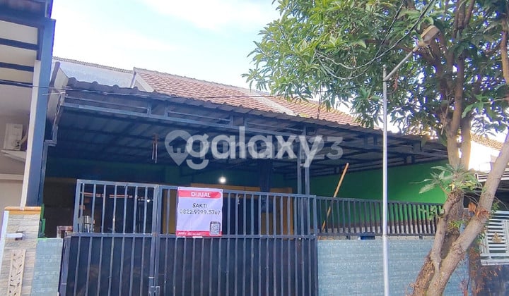 Cheap 1.5-story house Jade Ville Sidoarjo