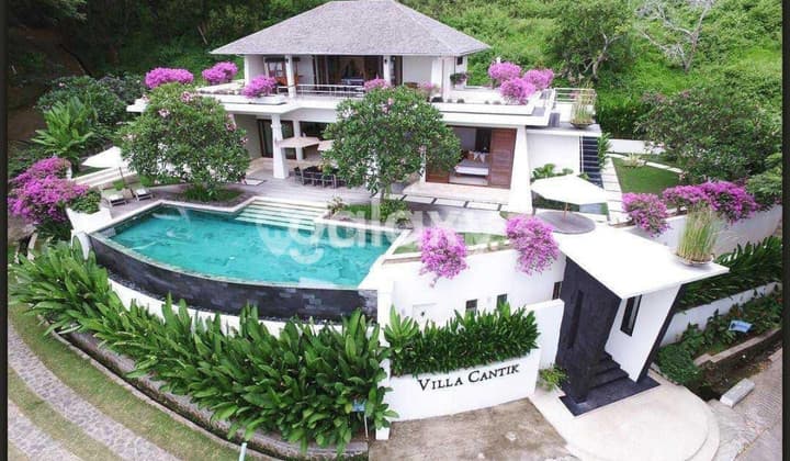 Villa Cantik Idaman di Senggigi Batu Layar Lombok