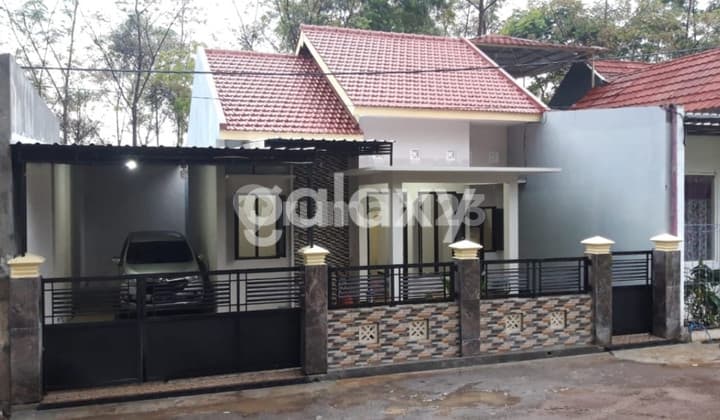 Rumah di Jolotundo Trawas Mojokerto