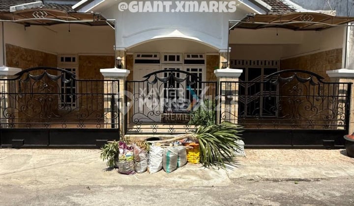 Rumah Siap Huni 1.5 Lantai Dekat Ke Kota Di Sulfat Agung Malang