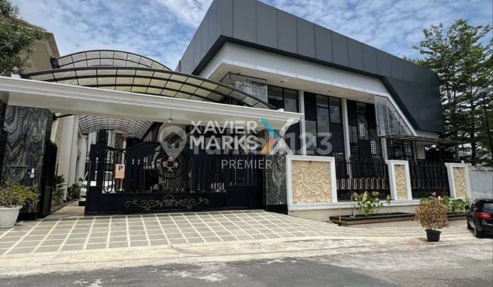 Luxury House Plus Swimming Pool In Boulevard Villa Puncak Tidar