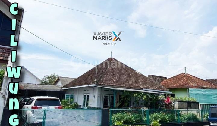 Beautiful Classic House with SHM on Ciliwung Street, Blimbing, Malang