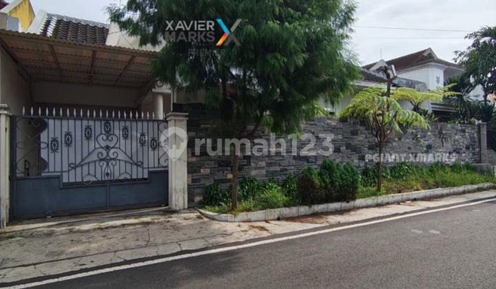 Rumah Dekat Brawijaya Cocok untuk Rumah Kos di Bunga2 Lowokwaru