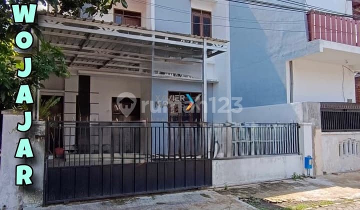 Rumah Minimalis Modern 2 Lantai Di Sawojajar Malang