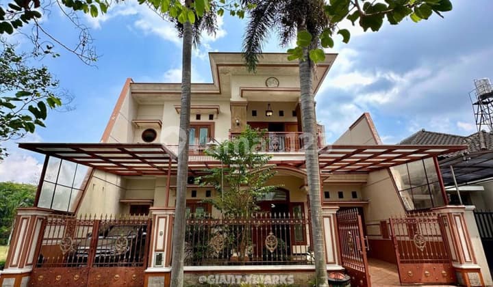 Rumah Mewah Harga Miring di Araya Golf Malang