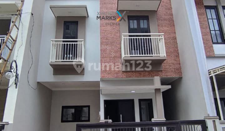 Rumah American Modern Dekat Sma St Yusup Malang
