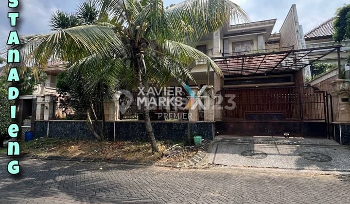 Rumah Premium Di Boulevard Istana Dieng Malang