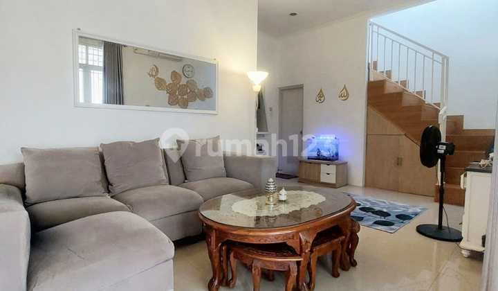 Dijual Murah Rumah Dalam Townhouse Dekat Graha Raya Bintaro