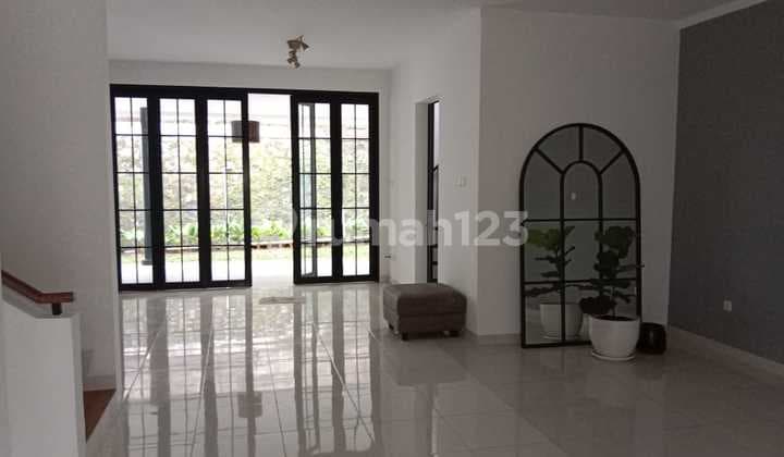 Rumah Nyaman Rapi Lingkungan Bersih di Discovery Sektor 7