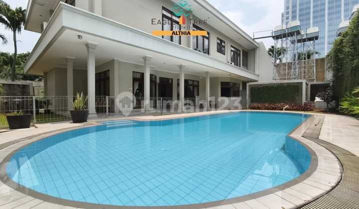 Rumah 2 Lantai Disewakan Ada Kolam Renang Di Kebagusan