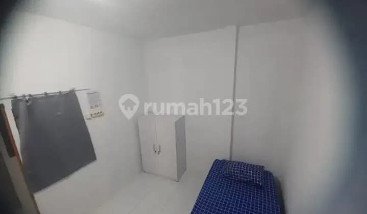 Kost dekat kampus univeritas 19 agustus 1945