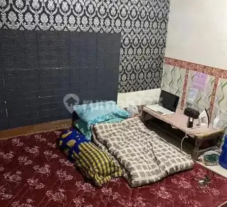 Monthly/ yearly boys' boarding room.