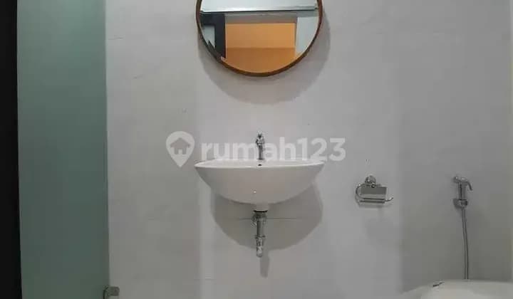 Casa Dm Dekat Kemanggisan, Grogol, Tanjung Duren