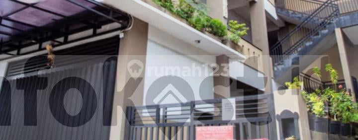 Meru Tiying Gading Boarding House, South Denpasar