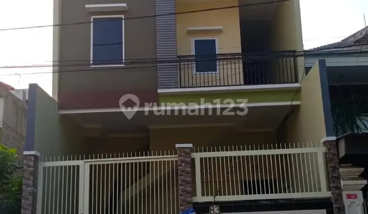 Rumah Kost Simolawang Baru 1 No.83 Surabaya
