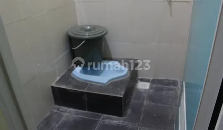 Rumah Kost Mamah Delly