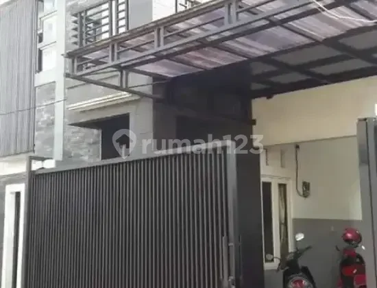 Kos putri fasilitas