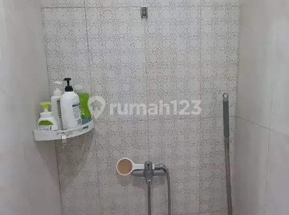 Kost Premium Wanita Gresik Kota