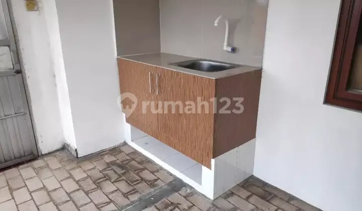 Lavender Place - Boarding house near Cawang bypass Halim in Cipinang