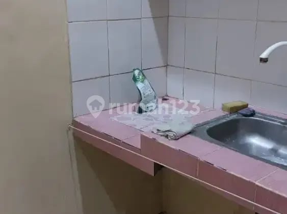 Kontrakan nyaman pintu sendiri