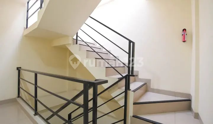 Kost Grogol Abdi Muwardi Non Jendela Dekat RS SUMBER WARAS