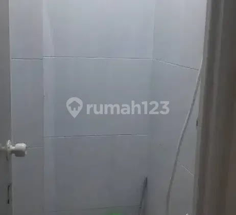 Kos Putra Kamar mandi dalam