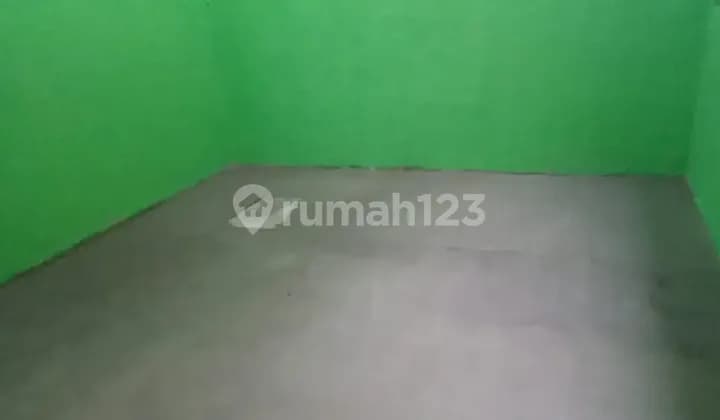 Kontrakan Bangunan baru kamar mandi dalam bersih nyaman