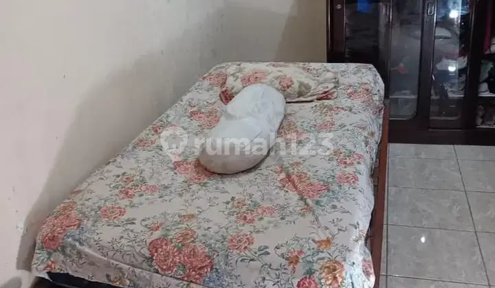 Room available for rent for female employees/workers. Room available for rent for female employees/workers.