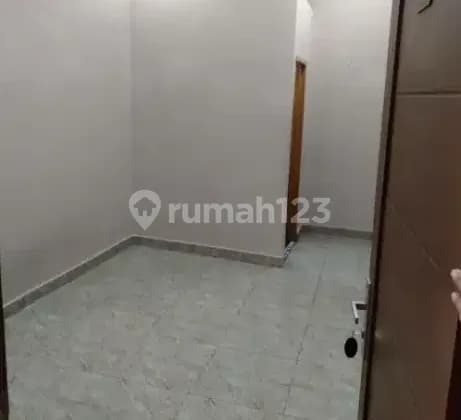 Accept married couples/employees/ no