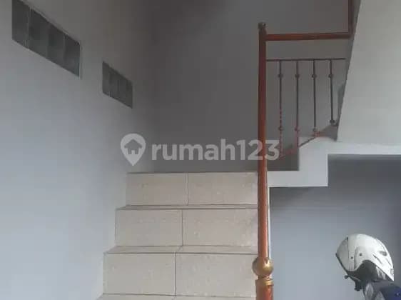 Ariya jaya kost putra/putri