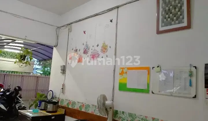 Kost Kos Putri Mahasiswi Karyawati Include Listrik RS Ubaya Kutisari