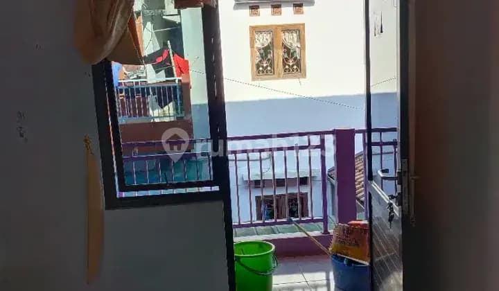 Kost strategis lengkap parkir luas free listrik dan semua