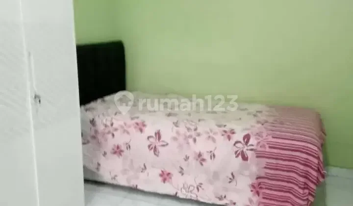 KOST PUTRI BINTARO