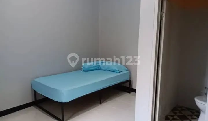 Exclusive Women's Boarding House