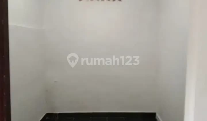 KOS/KONTRAK DEKAT STASIUN Tebet