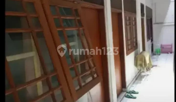 Kost Pria Nyaman Dalam Kompleks