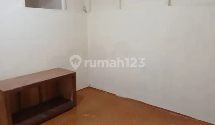 KONTRAKAN 3 PETAK LOKASI STRATEGIS