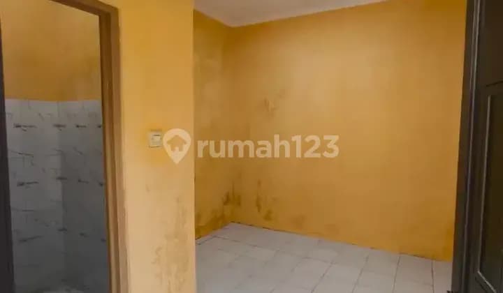 Kosan murah gerendeng, Kota Tangerang kamar mandi dalam