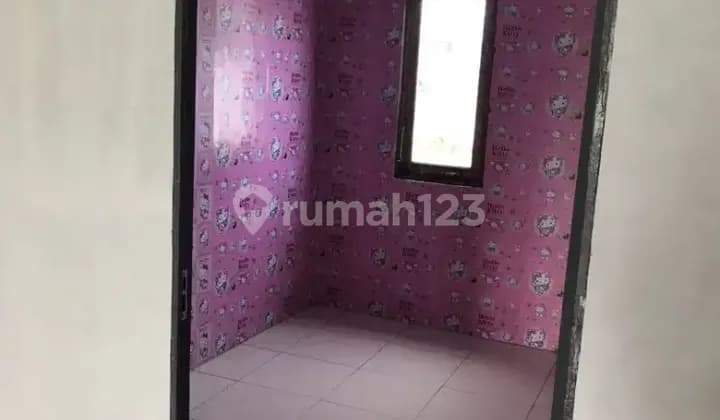 Terima kost khusus putri